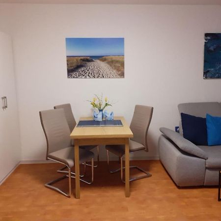 Aquamarin - Charmantes Appartement Mit Balkon روستوك المظهر الخارجي الصورة